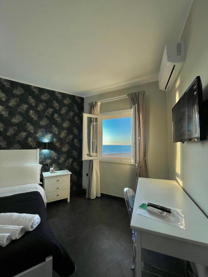 Aldiva Rooms Torvaianica Exterior foto