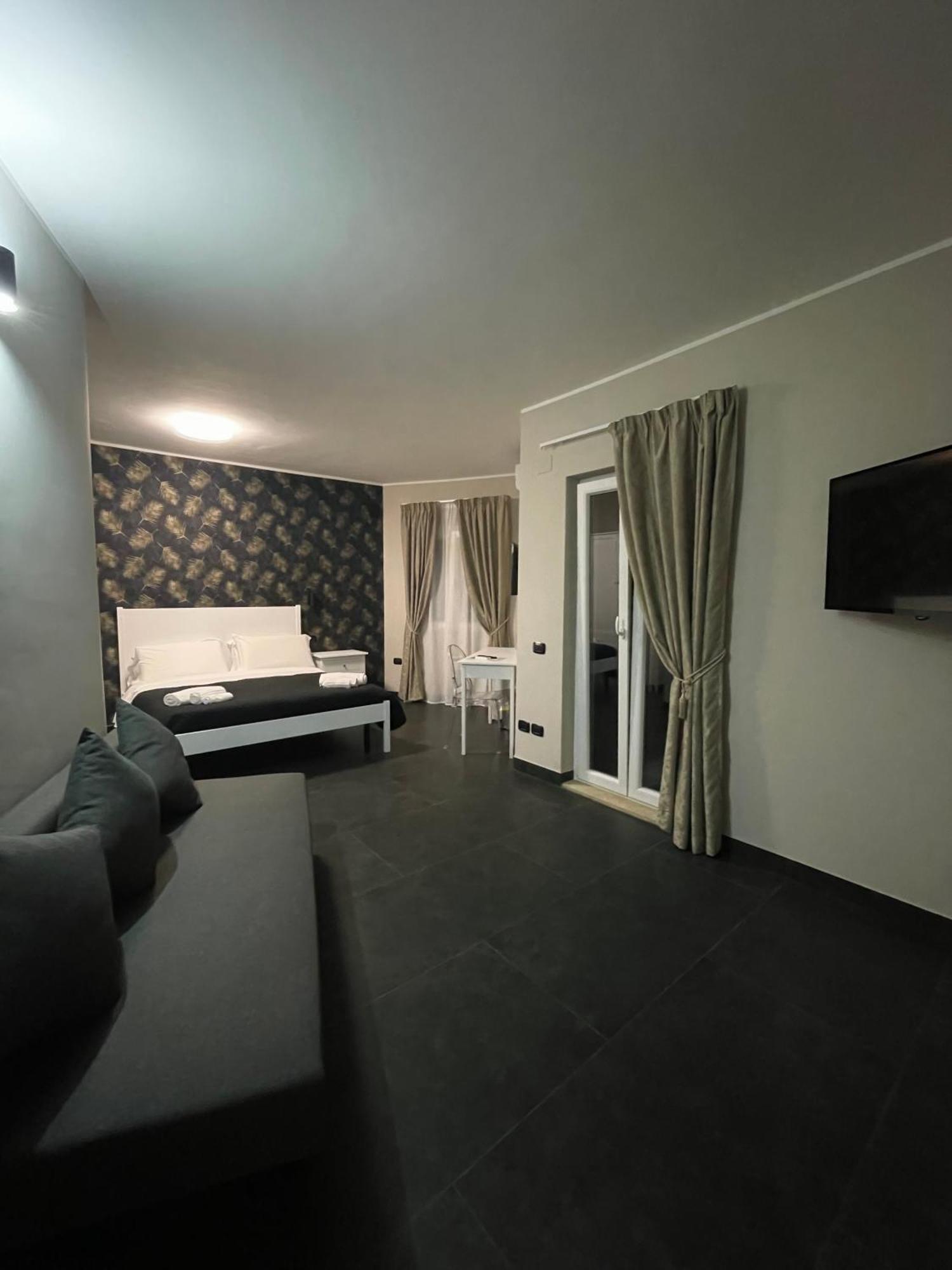 Aldiva Rooms Torvaianica Exterior foto