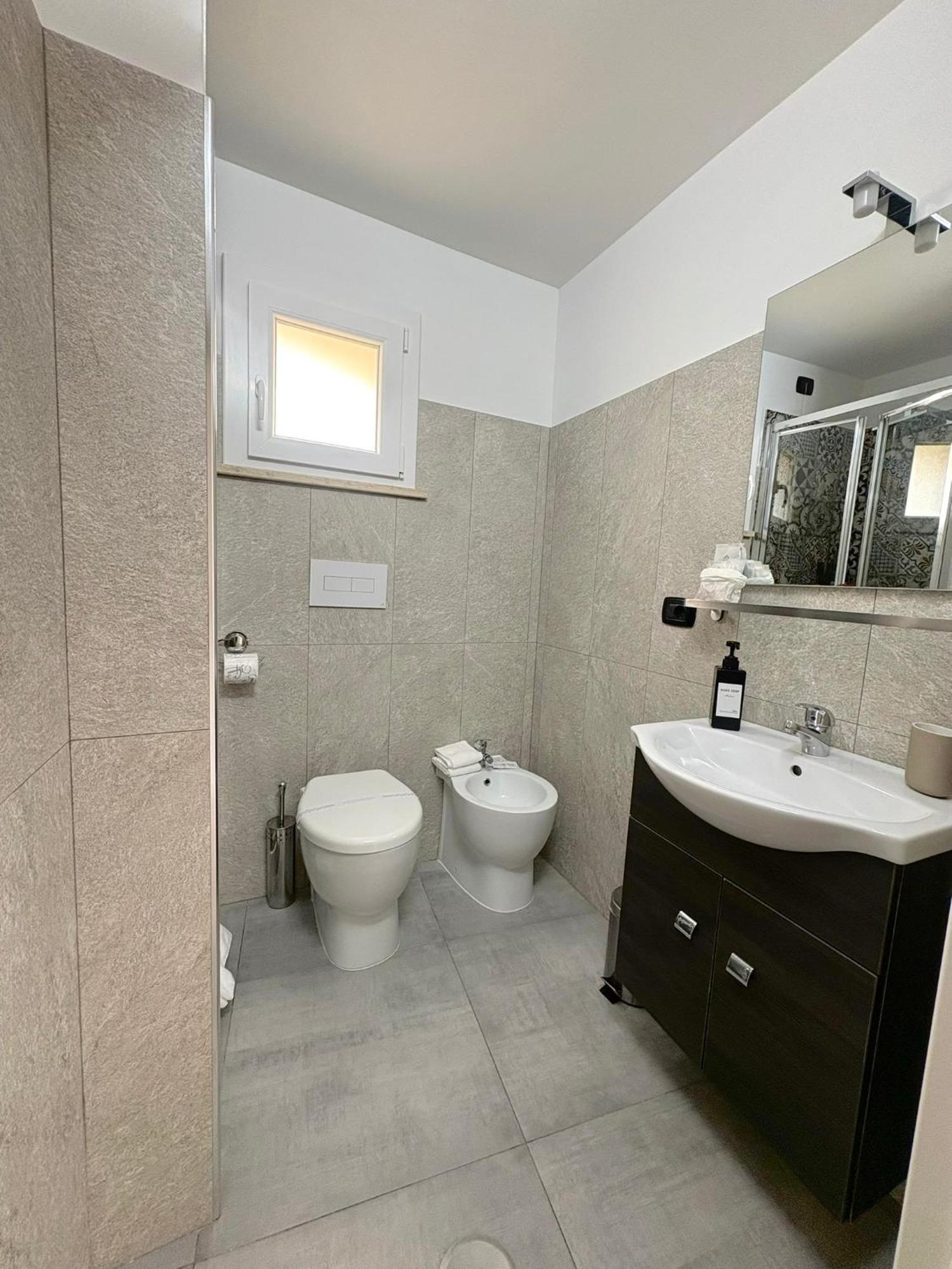 Aldiva Rooms Torvaianica Exterior foto